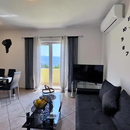 Apartman - Panoramameerblick, Terrasse Šilo